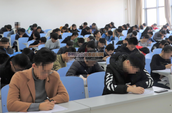 大學(xué)英語寫作教學(xué)同伴互評模式應(yīng)用