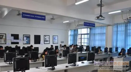 師范院校計(jì)算機(jī)類專業(yè)師范生工程教育教學(xué)實(shí)踐探討