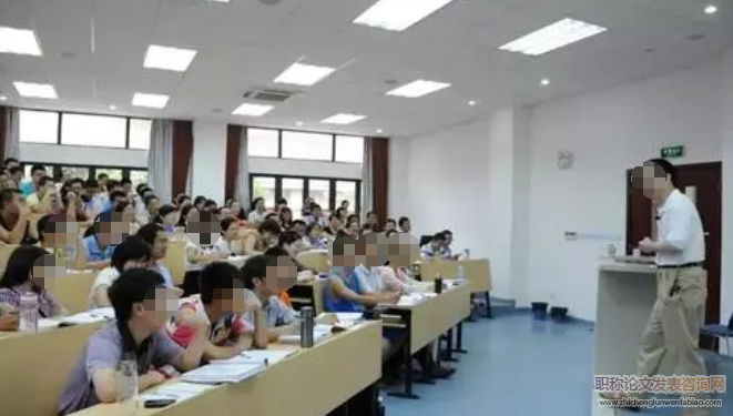 高校現代教育技術中心服務管理策略研究